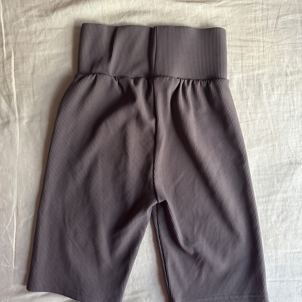 Ribbed Cycle Shorts - image 2